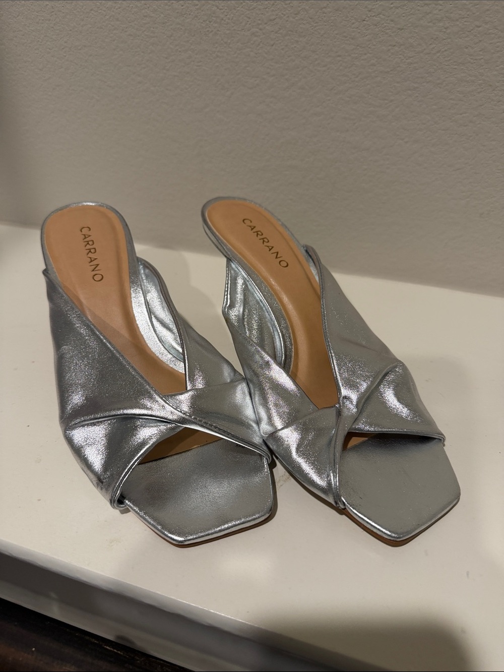 Carrano Silver Metallic Twist Mule